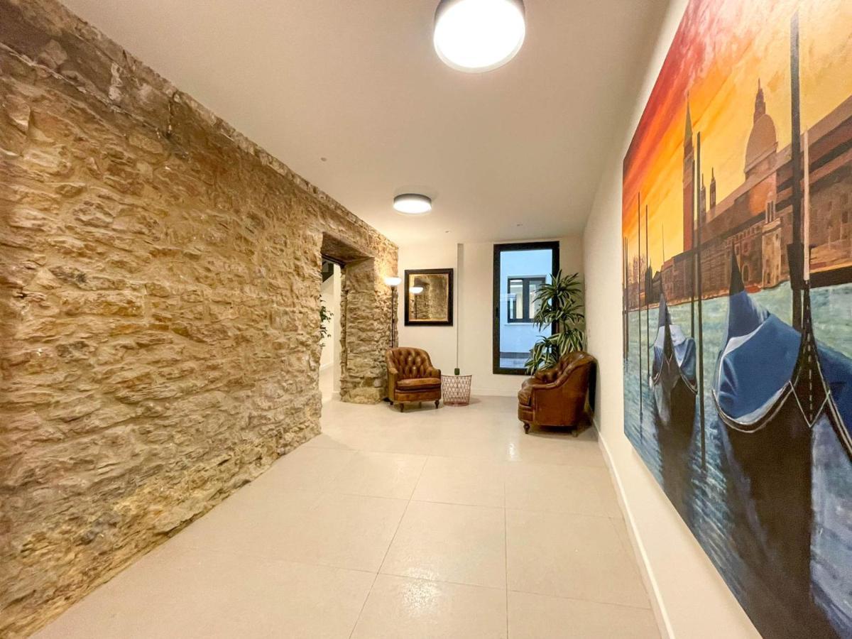 San Isidoro Coliving Otel Oviedo Dış mekan fotoğraf